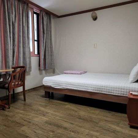 Daeho Motel Puszan Kültér fotó