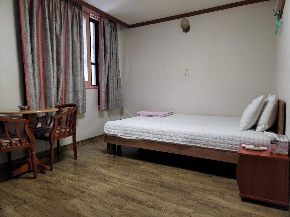 Daeho Motel Puszan Kültér fotó